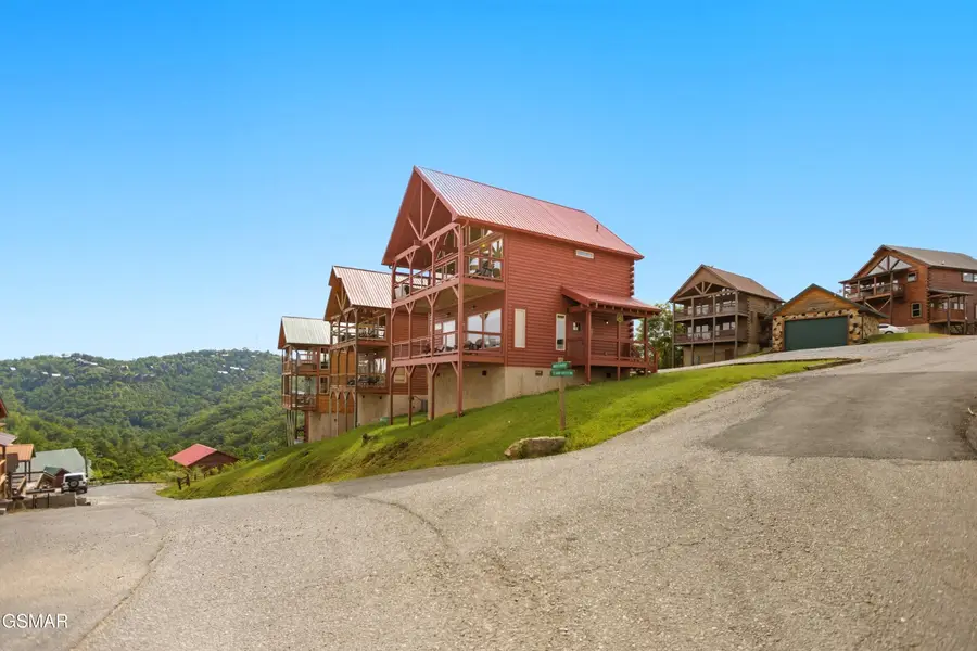2042 Starr Crest Drive, Sevierville, TN 37876 - #3