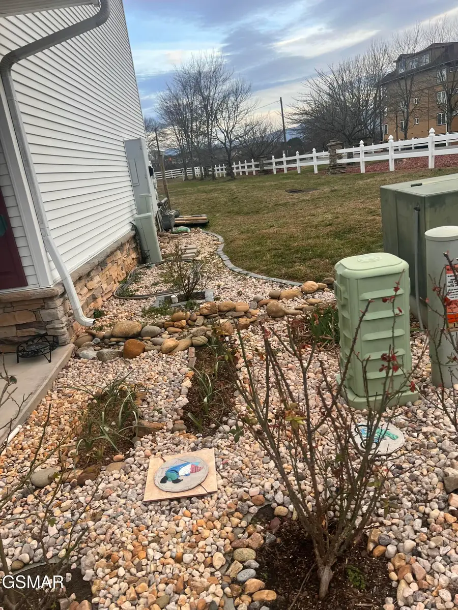 527 Orchard Valley Way, Pigeon Forge, TN 37862 - Image #3