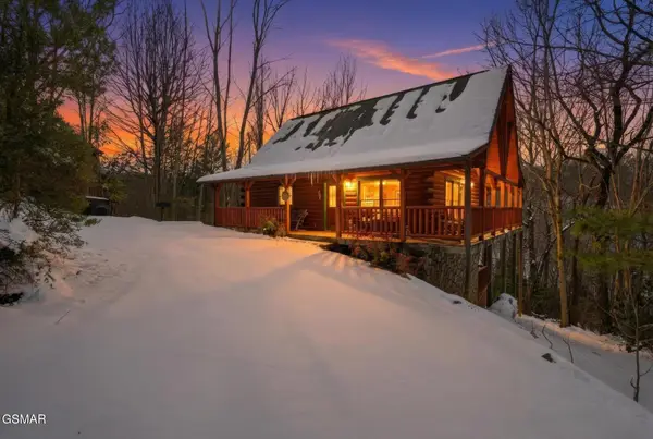 1713 Parkway View Court, Sevierville, TN 37876