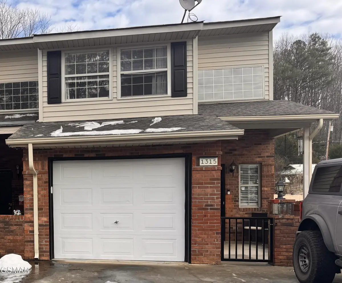 1315 Mountain Meadows Way #8, Sevierville, TN 37862 - Image #1