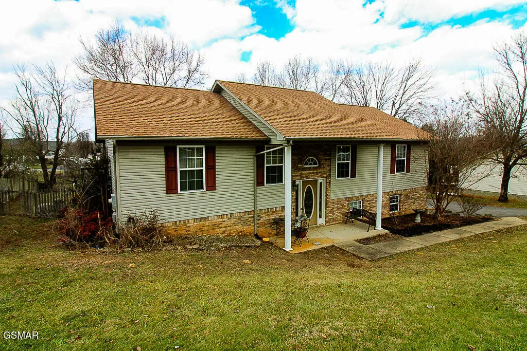 1645 Jasmine Trail, Sevierville, TN 37862 - Image #1