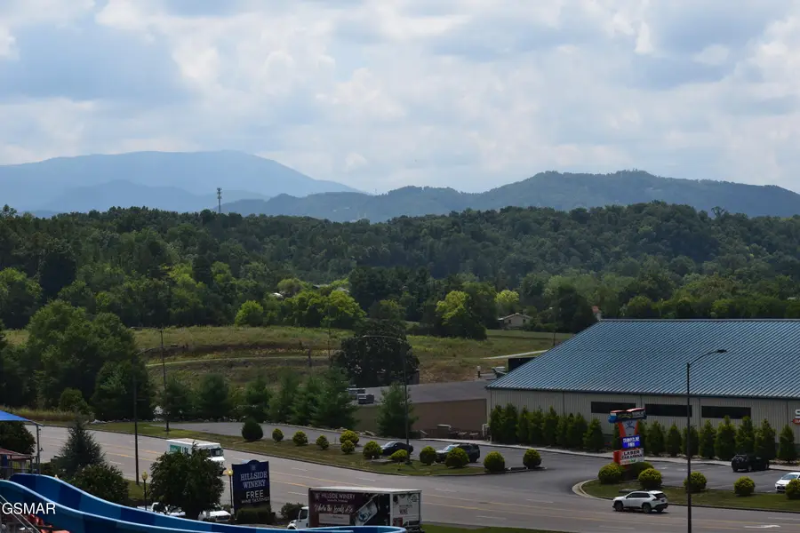 225 Collier Drive #UNIT 1516, Sevierville, TN 37862 - Image #3