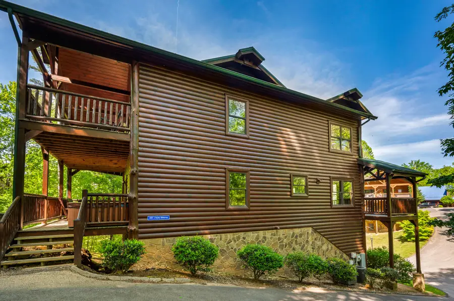 1820 Elk Springs Way, Gatlinburg, TN 37738 - Image #2