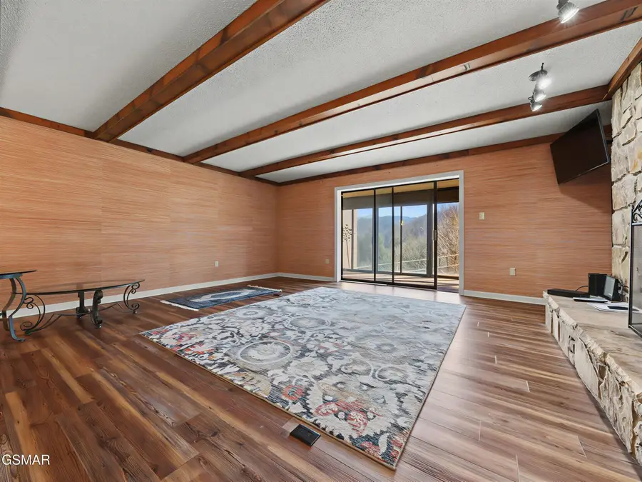 224 Woodland Road #UNIT 103, Gatlinburg, TN 37738 - Image #2