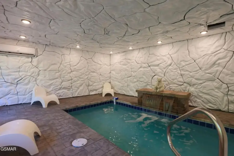 1802 Stone Wood Way, Pigeon Forge, TN 37862 - #2