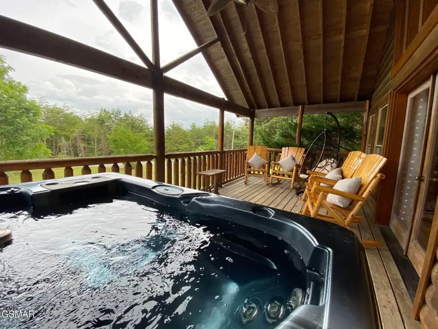 1030 E Madison Drive Drive, Sevierville, TN 37876 - #2