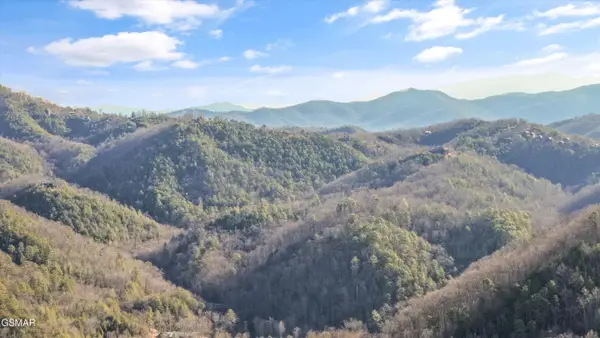 3912 Patriot Lane, Sevierville, TN 37862