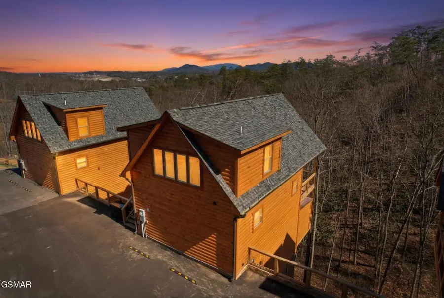 939 Pine Valley Way, Sevierville, TN 37862 - #2