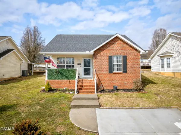 1709 Watauga Street, Sevierville, TN 37876