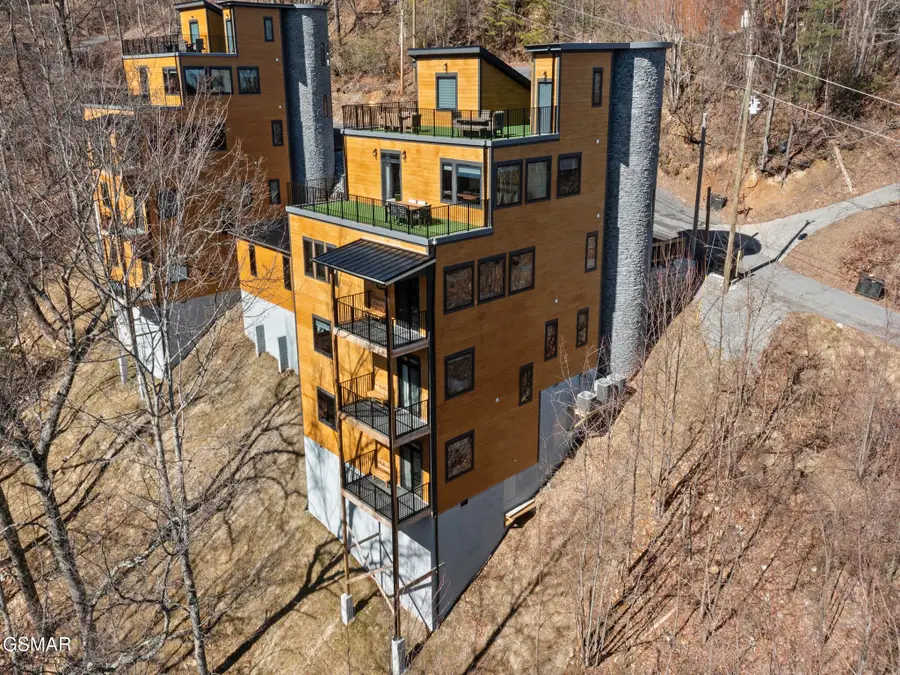 1253 Bavarian Way, Gatlinburg, TN 37738 - #3