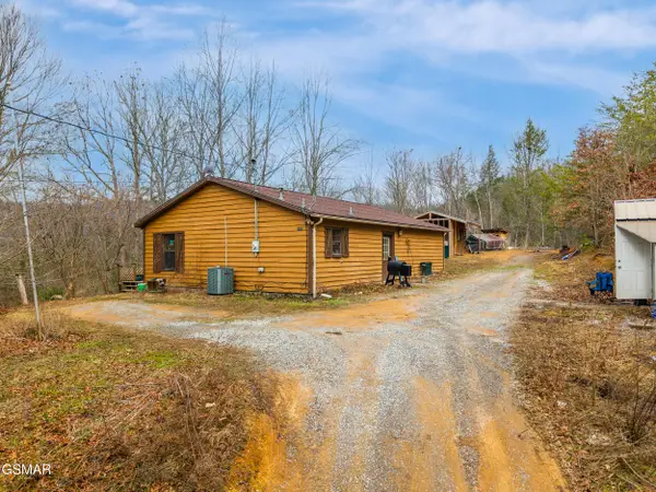 1420 Russell Hollow Road, Sevierville, TN 37876