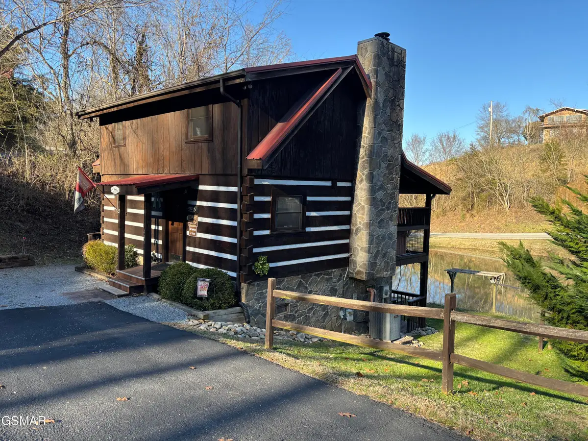 448 Hideaway Ridge Circle, Sevierville, TN 37862 - #1