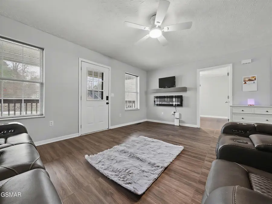 1916 Big Chiefs Skyview Drive, Sevierville, TN 37876 - #3