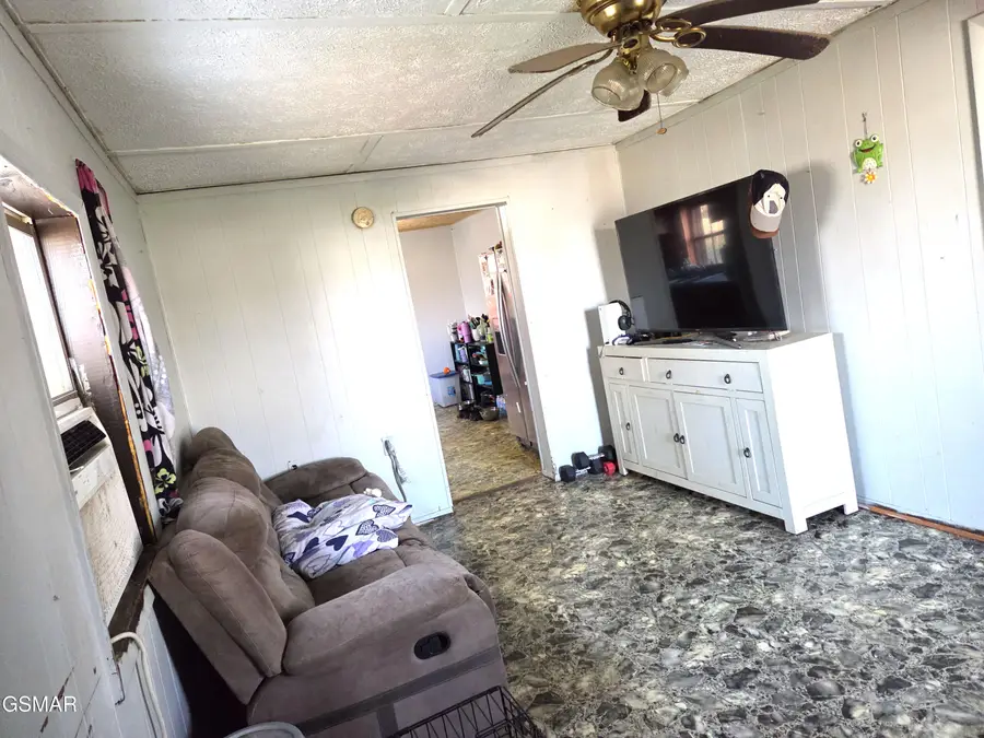 408 Prospect Avenue, Newport, TN 37821 - #2