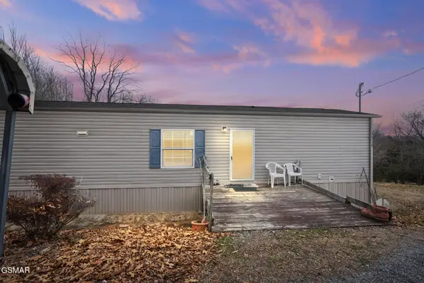 2938 Kathy Drive, Kodak, TN 37764