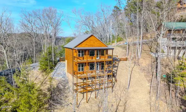 756 Ski View Lane, Sevierville, TN 37876
