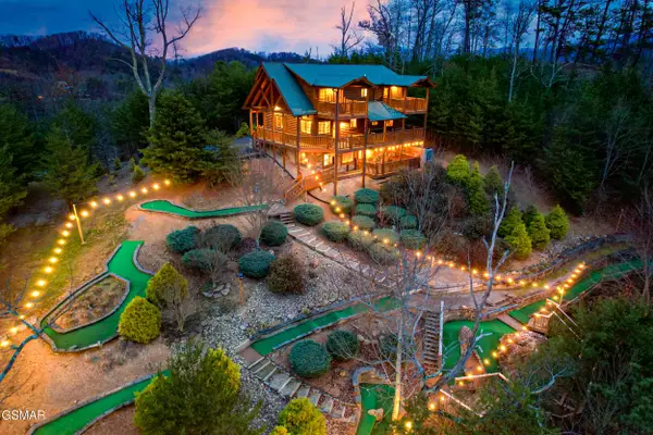 2936 Lightning Strike Drive, Sevierville, TN 37876