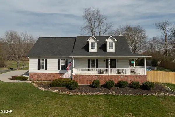 909 Glenda Lane, Sevierville, TN 37862