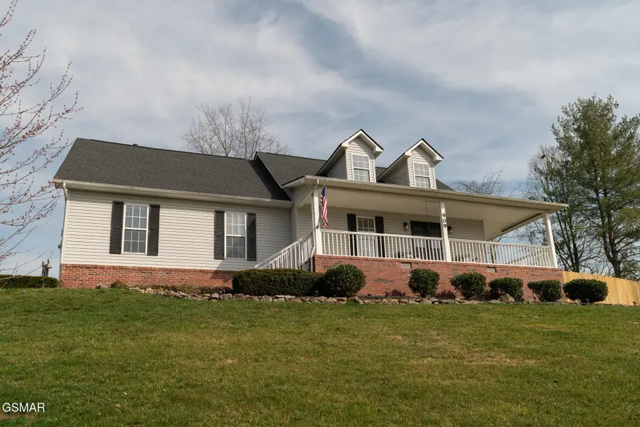 909 Glenda Lane, Sevierville, TN 37862 - #3