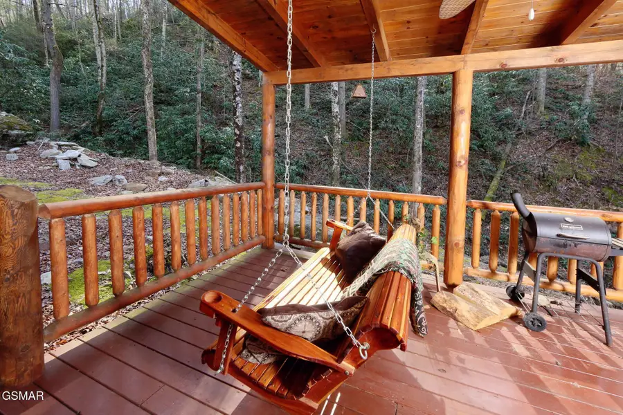 3030 Brothers Way, Sevierville, TN 37876 - #3