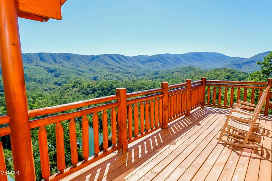 4827 Highland Place Way, Pigeon Forge, TN 37863 - #2