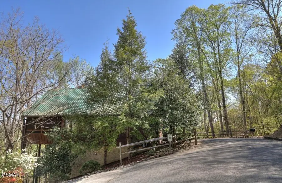 223 Oak Haven Way, Sevierville, TN 37876 - #2