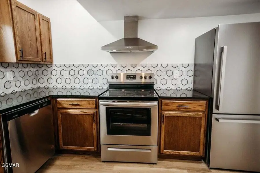 2401 Top View Circle, Sevierville, TN 37876 - #3