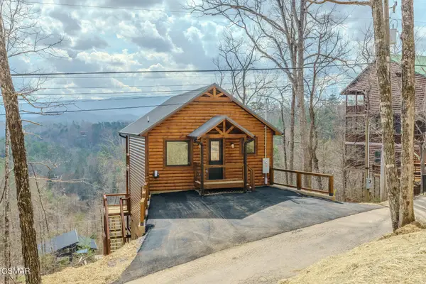 1829 Fantasy Way, Sevierville, TN 37876