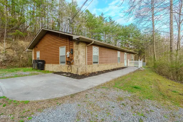 1430 A M King Way, Sevierville, TN 37876