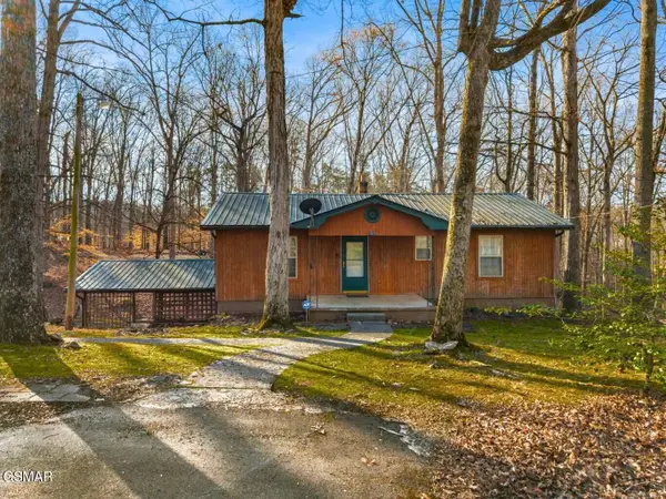 1027 Dean Circle, Dandridge, TN 37725