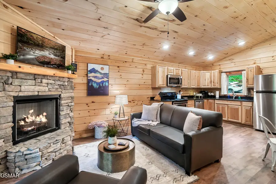 1637 Misty Hollow Way, Gatlinburg, TN 37738 - #2