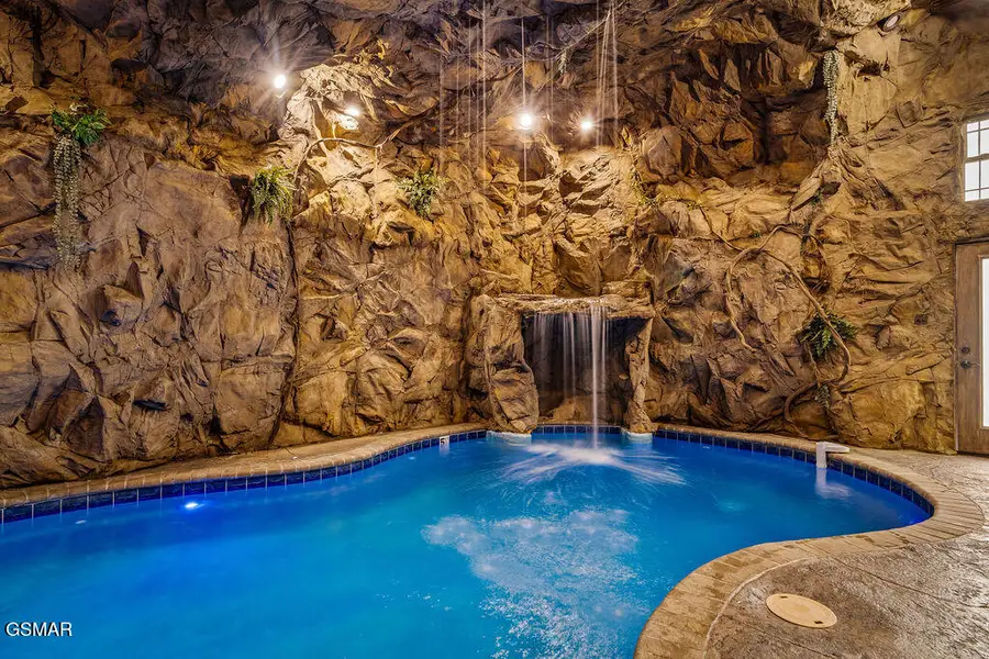 2011 Turkey Creek Way, Pigeon Forge, TN 37862 - #2