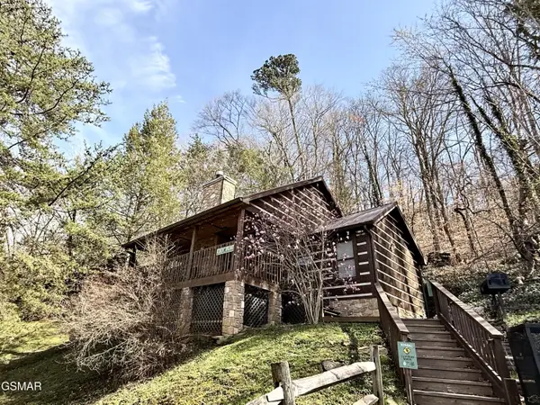 140 Smoky Mountain Way, Sevierville, TN 37876