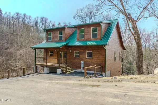 3552 Smokey Ridge Way, Sevierville, TN 37862
