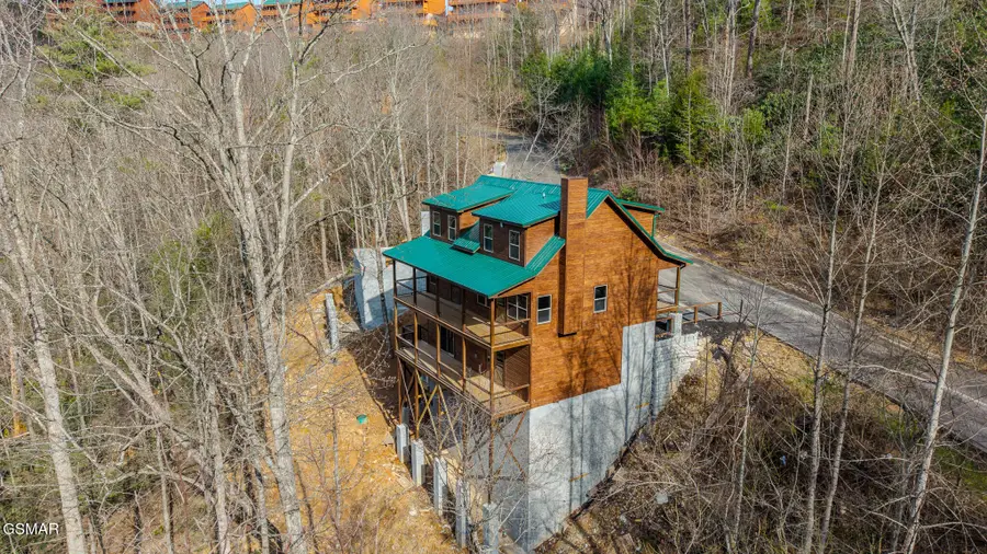3552 Smokey Ridge Way, Sevierville, TN 37862 - #3