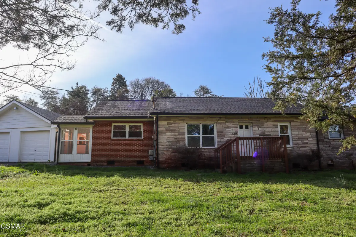 957 Thorngrove Pike, Strawberry Plains, TN 37871 - #1