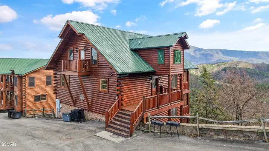 3032 Hickory Lodge Drive, Sevierville, TN 37862 - #2