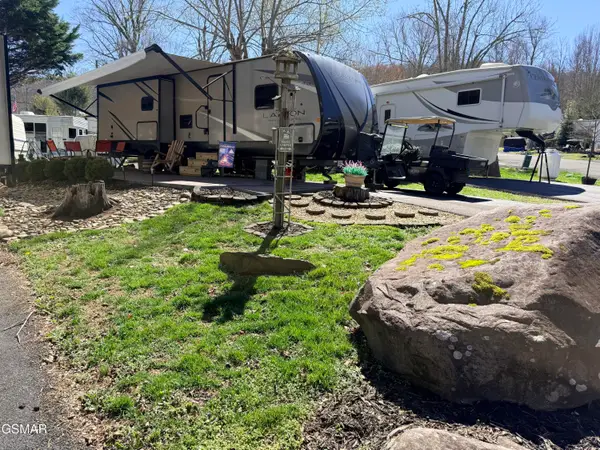 4229 E Parkway #54, Gatlinburg, TN 37738