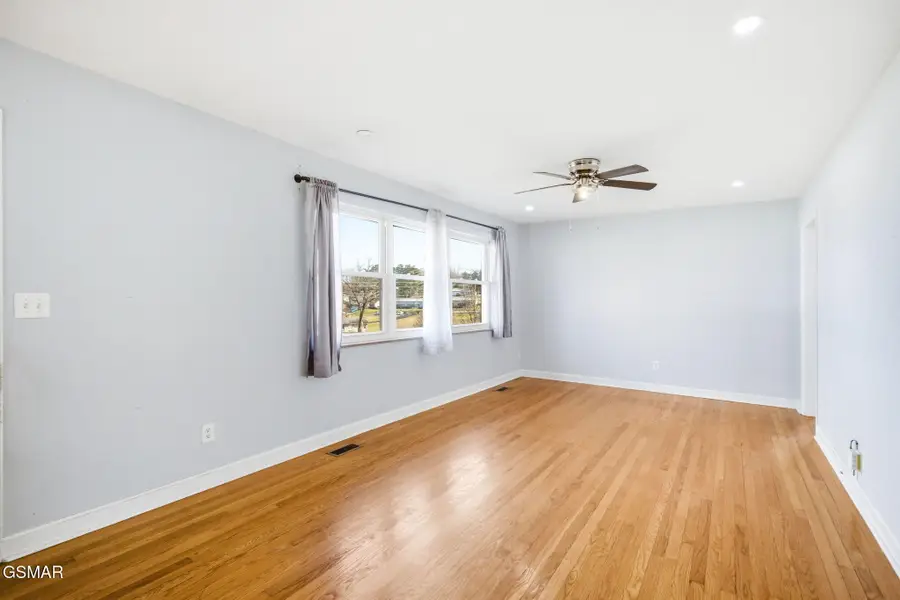 407 Kildare Drive, Jefferson City, TN 37760 - #3