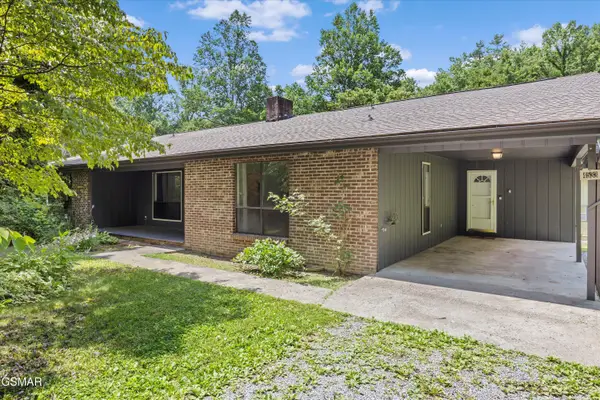 4533 E Scenic Drive, Gatlinburg, TN 37738