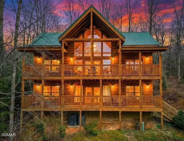 1346 N Baden Drive, Gatlinburg, TN 37738