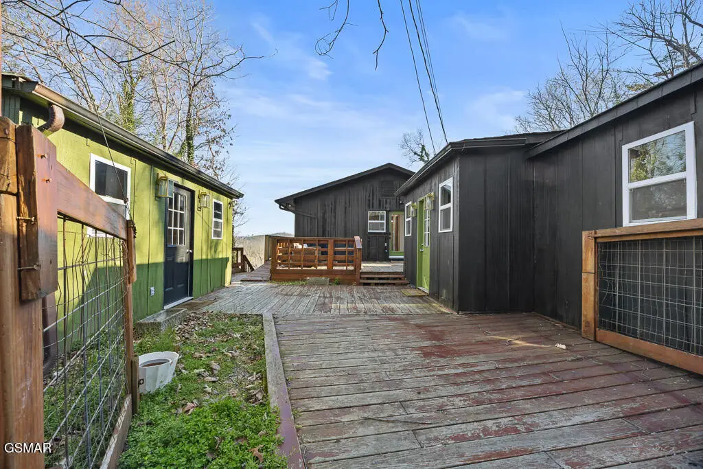 207 Buena Vista Drive, Pigeon Forge, TN 37876 - #1