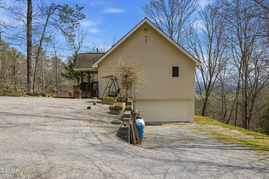 3132 Wears Overlook Lane, Sevierville, TN 37862 - #2