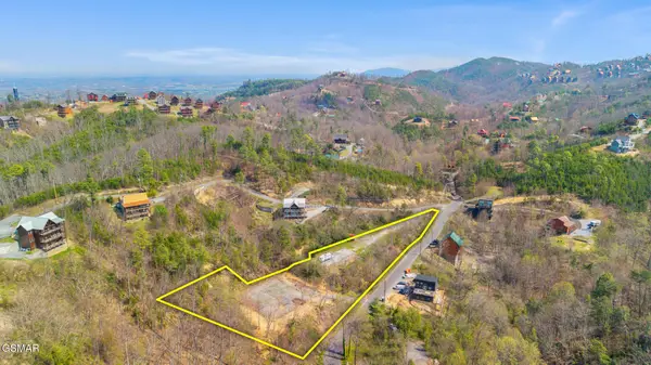 1923 Walker Trail, Sevierville, TN 37876