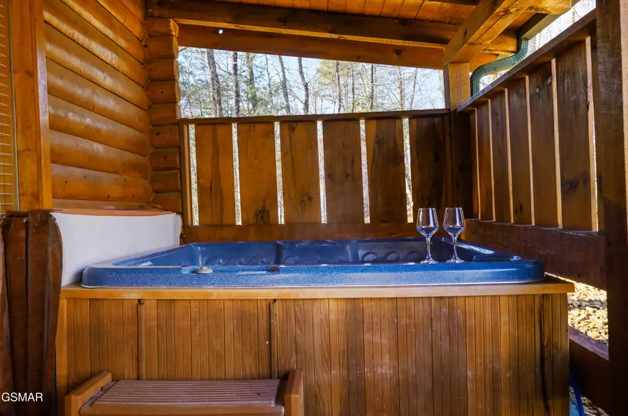 3255 Cove Creek Way, Sevierville, TN 37862 - #3