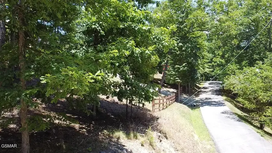 - Chinquapin Drive, Sevierville, TN 37862 - #3