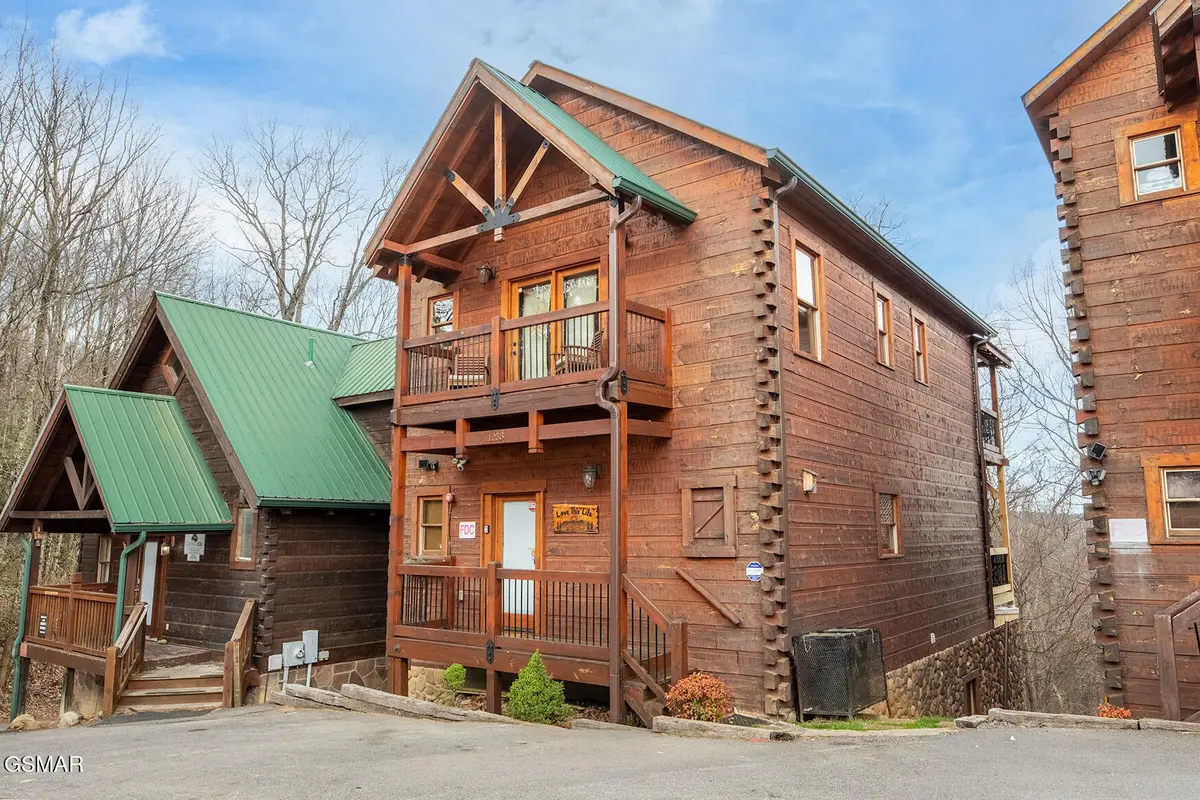 1253 Bear Cub Way, Gatlinburg, TN 37738 - #1