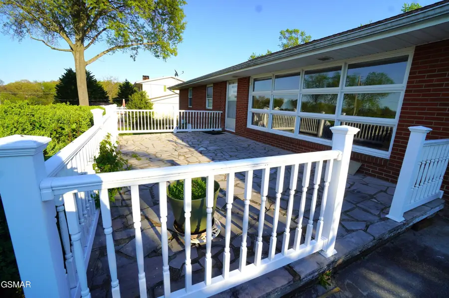 418 Buckingham Drive, Jefferson City, TN 37760 - #3