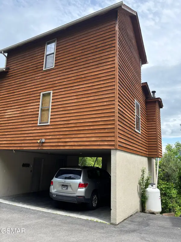 1226 Sky High Way #6, Gatlinburg, TN 37738