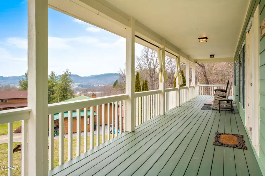 3401 Barber Way, Sevierville, TN 37862 - #3